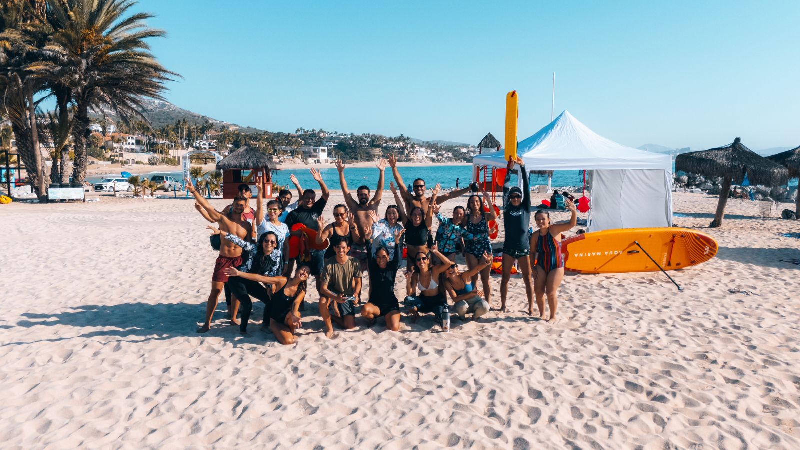 Comunidad Living Water unida por el mar
